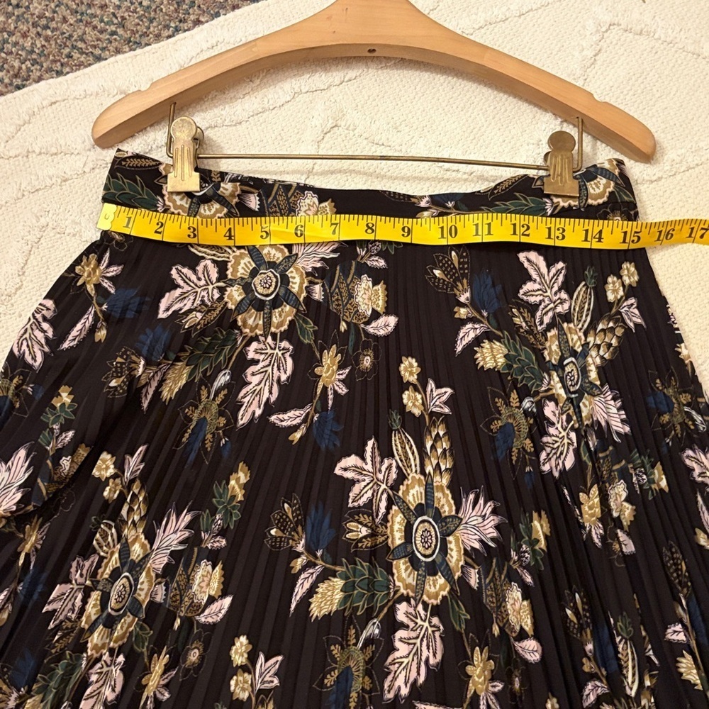 A.L.C. Williams Midi Floral Pleated Skirt size 10 - Picture 7 of 8